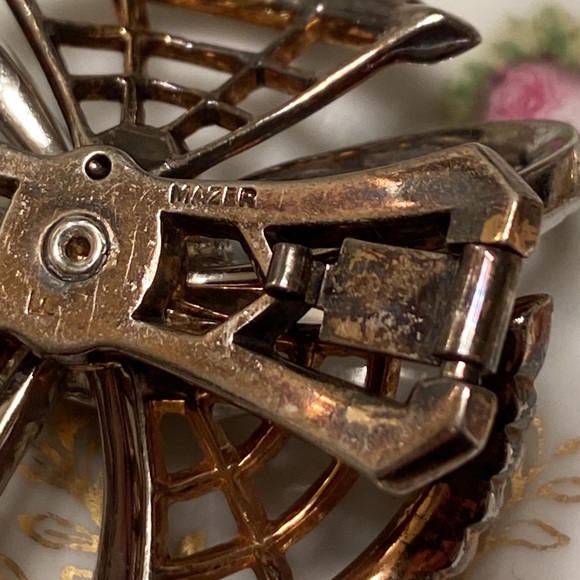 Sterling Mazer bracelet w/green rhinestone in center of flower 6 3/4” Vintage - Picture 14 of 17